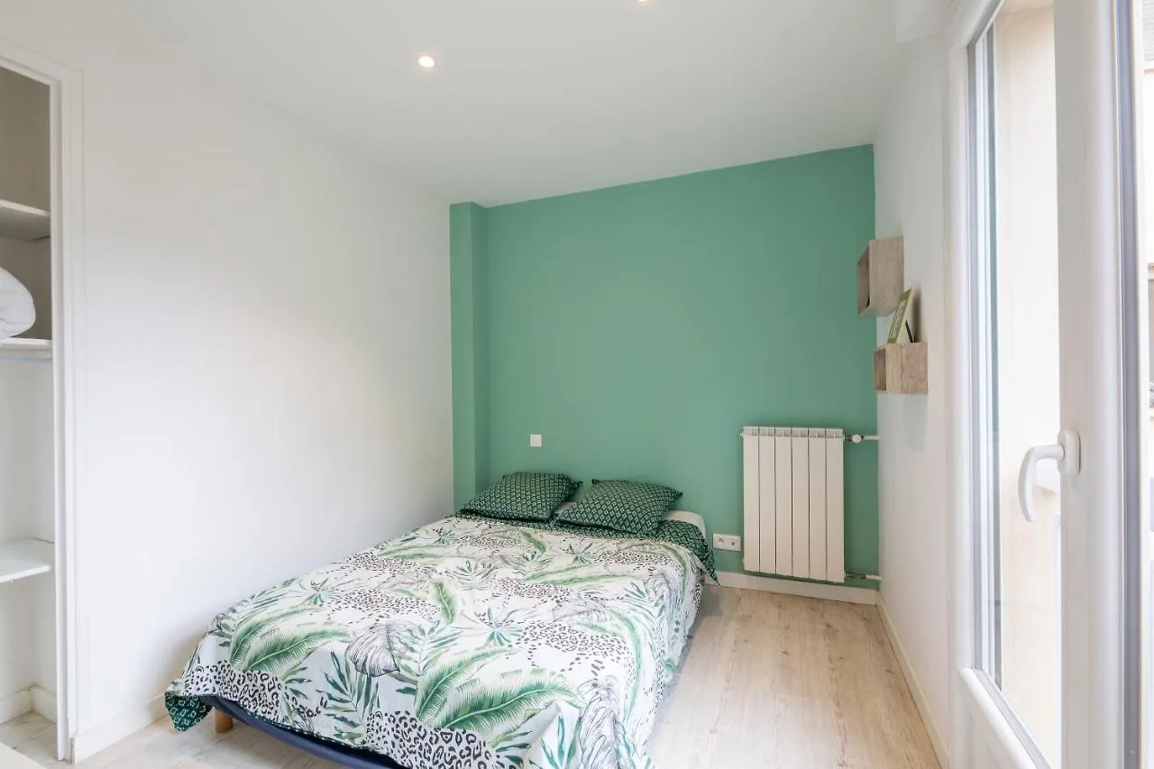 Appartement Meublé 2 étoiles, WIFI, à 2 pas des plages Fréjus France